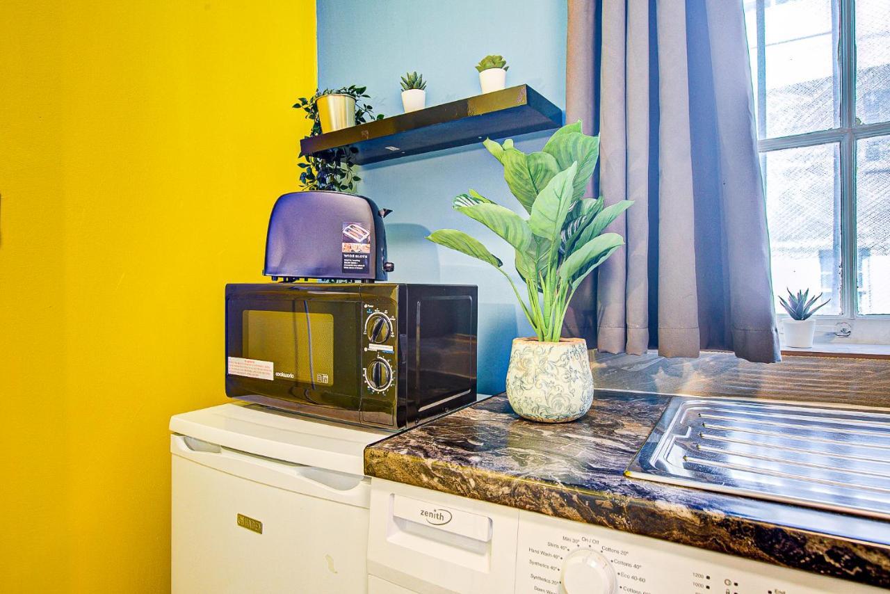 Studio With A Large Toilet And A Separate Room Budget Price Central Londýn Exteriér fotografie